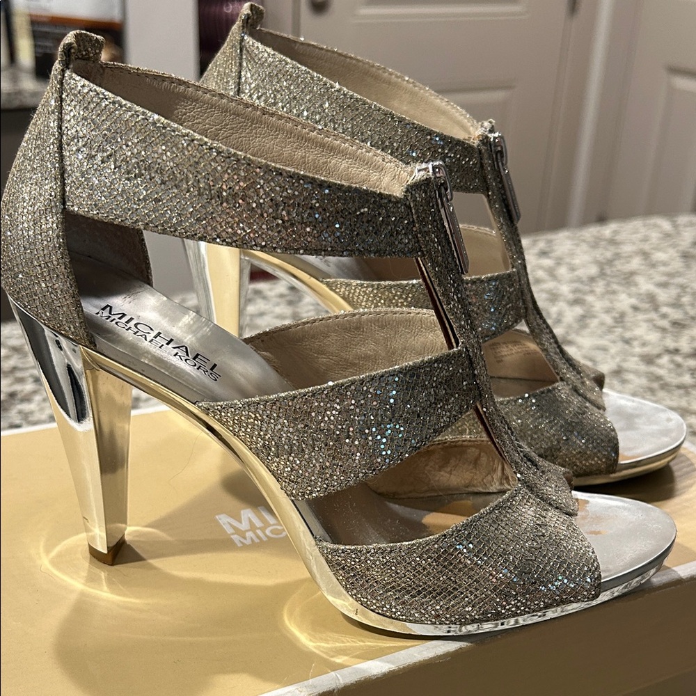 Michael Kors Silver Glitter T-Strap High Heels
